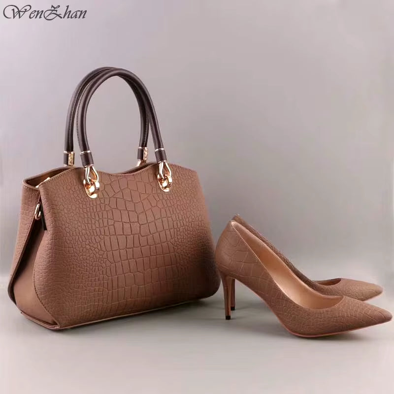 Top Grade Leather Woman Soft Shoes and Hand Bag Set Nice Style High Heels Shoes and Bag Set Size 36-43 High Quality